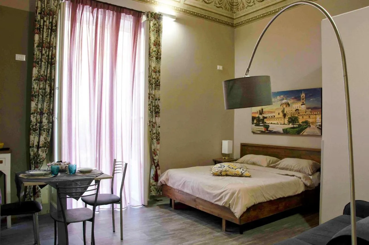 לינה וארוחת בוקר פלרמו B&B Benincasa